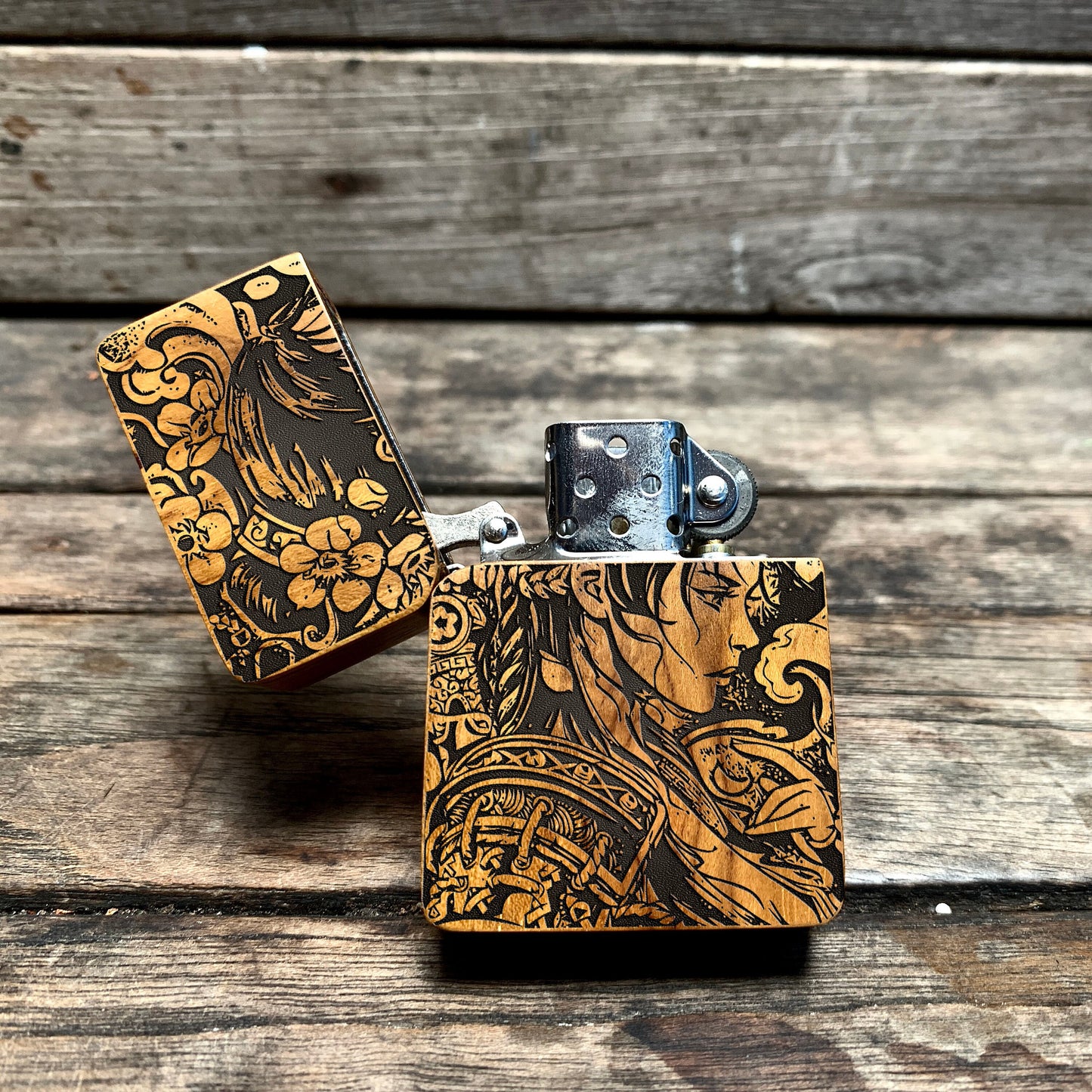 Lara Croft Tomb Raider Java Teakwood Engraved Lighter